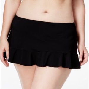 NWT Plus Size Solid Ruffle Hem Swim Skirt